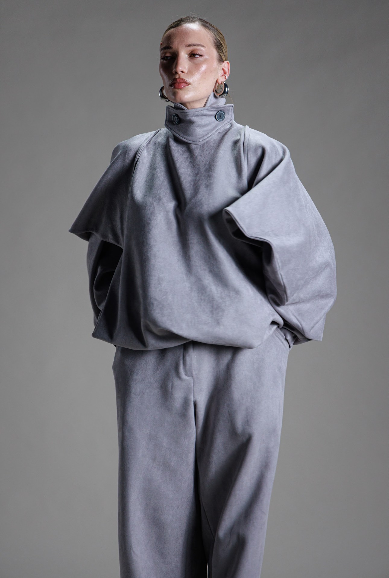 Static Balance Suede Set