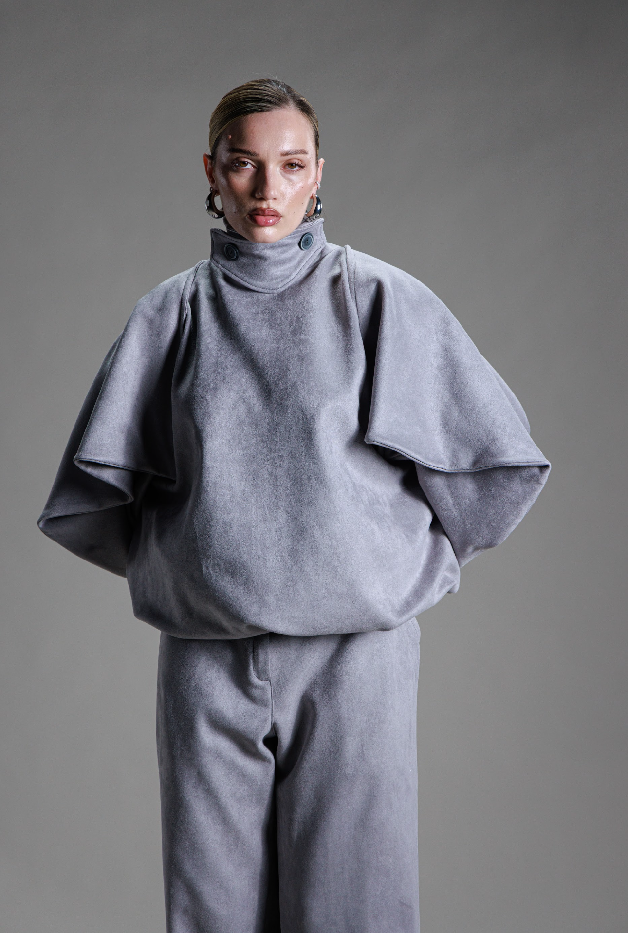 Static Balance Suede Set